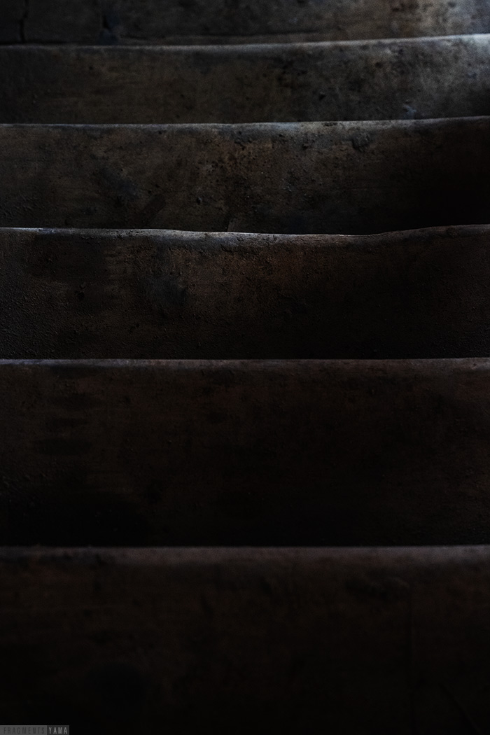 古い木造の階段